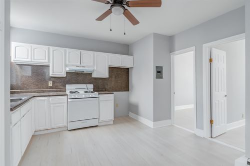 67 Andrew St, Bayonne, NJ, 07002-9998 | Card Image