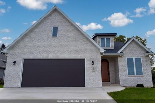 1780 Bobby Jones Drive, LEDGEVIEW, WI, 54115 | Card Image