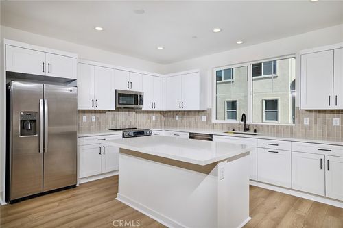 6053 Fairfax Dr, Eastvale, CA, 92880-3731 | Card Image