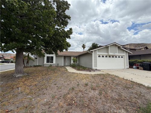 11981 Kenwood, Fontana, CA, 92337 | Card Image