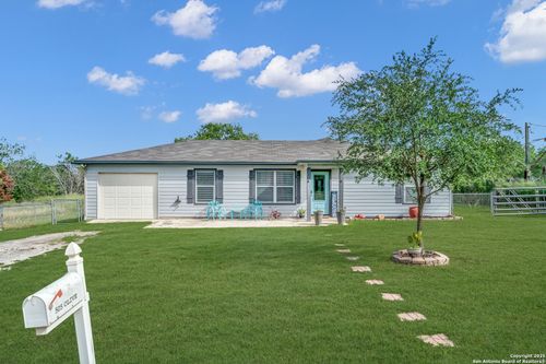 505 Olive St, Jourdanton, TX, 78026-4019 | Card Image