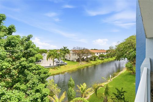 l301-9375 Fontainebleau Blvd, Miami, FL, 33172 | Card Image