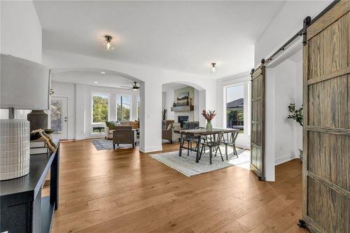 2004 Owen Dr, Pleasant Hill, MO, 64080-1002 | Card Image