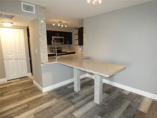 101-2831 N Oakland Forest Dr, Oakland Park, FL, 33309-7657 | Card Image