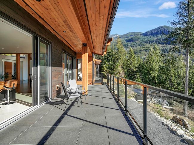 1024 Goat Ridge Drive, House other with 7 bedrooms, 4 bathrooms and 6 parking in Squamish BC | Image 24