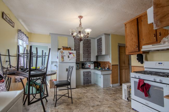36 Carter St, Home with 8 bedrooms, 3 bathrooms and 3 parking in Killingly CT | Image 26