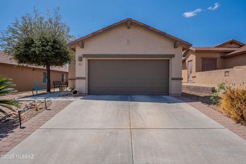 1037 W Pastora Peak Dr, Green Valley, AZ, 85614-6177 | Card Image