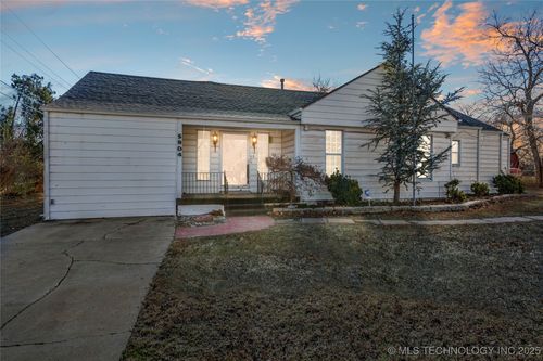 5804 Nw 56th St, Warr Acres, OK, 73122-6217 | Card Image