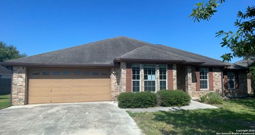 152 Castle Breeze Dr, Seguin, TX, 78155-8787 | Card Image