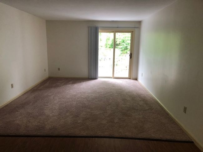 APT-206 - 7 Railroad Ave, Condo with 2 bedrooms, 1 bathrooms and null parking in Derry NH | Image 17