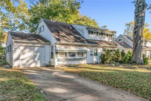 3106 Prior Dr, Cuyahoga Falls, OH, 44223-2232 | Card Image