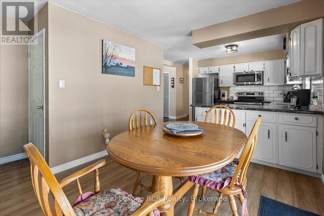 392158 Grey Rd 109, House other with 3 bedrooms, 1 bathrooms and 7 parking in Holstein ON | Image 16