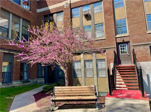 113-917 Madison St, Syracuse, NY, 13210-2070 | Card Image