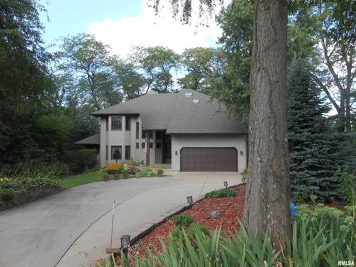 6218 114th St, Blue Grass, IA, 52726-9116 | Card Image