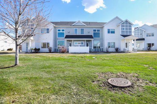 unit-b-4390 46th Ave S, Fargo, ND, 58104-4257 | Card Image