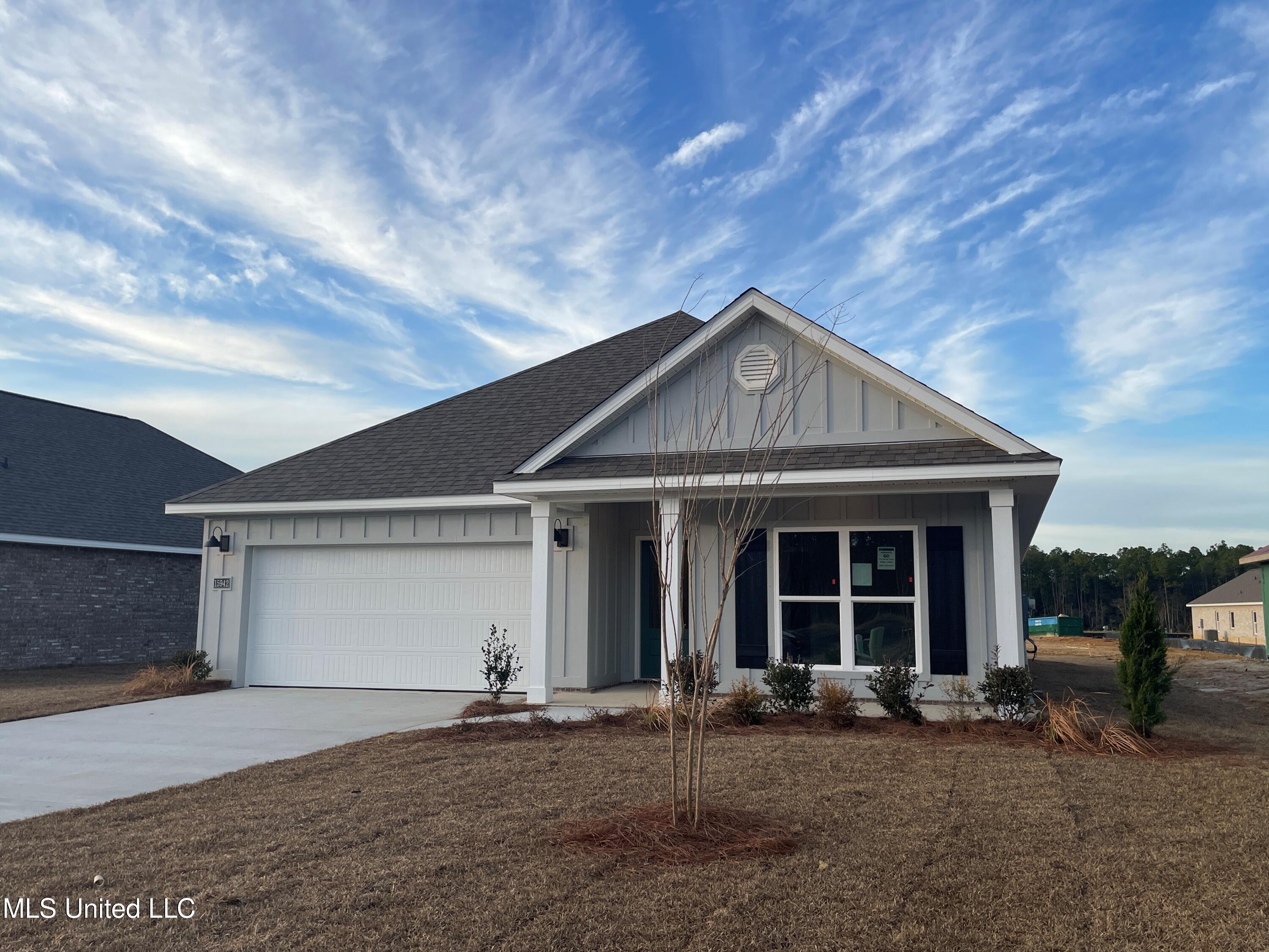 15942 Blue Ridge Drive, For Sale in Gulfport Zoocasa