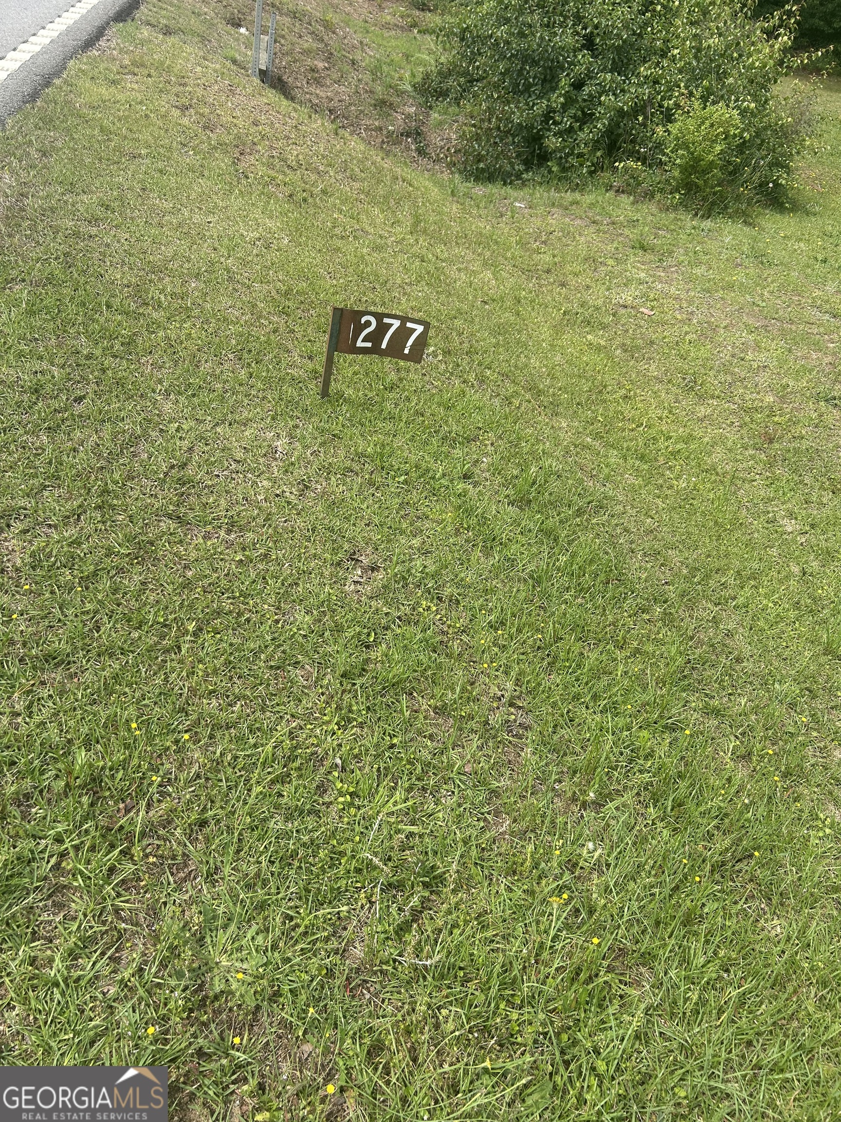 Land in Cochran