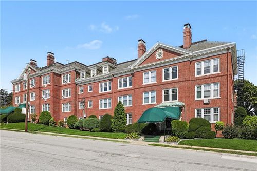 7-242 President Ave, Providence, RI, 02906-5638 | Card Image