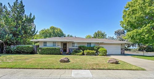 4790 American River Dr, Carmichael, CA, 95608-6256 | Card Image