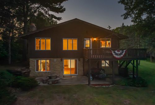 S7748 Allbrite Dr, Merrimac, WI, 53561-9704 | Card Image