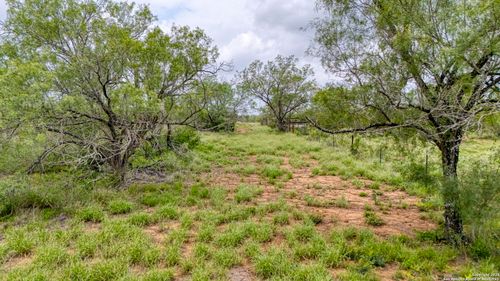 000 County Road 332a, Jourdanton, TX, 78026 | Card Image