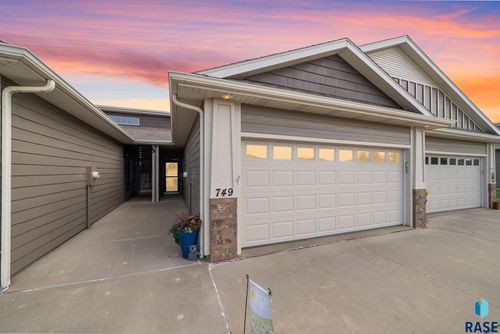 749 E El Dorado Dr Drive, Sioux Falls, SD, 57108 | Card Image