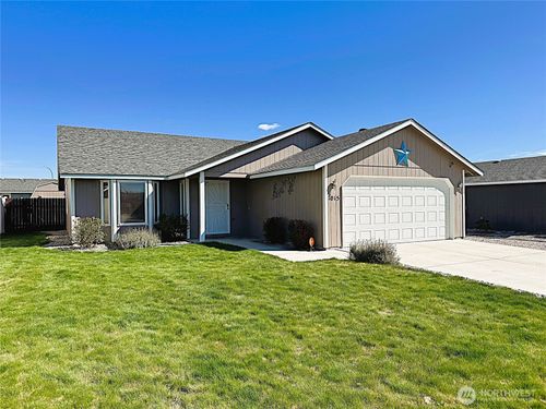 1015 S 10th Ave, Othello, WA, 99344-1917 | Card Image