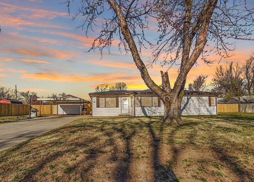 919 N Baehr St, Wichita, KS, 67212-2618 | Card Image