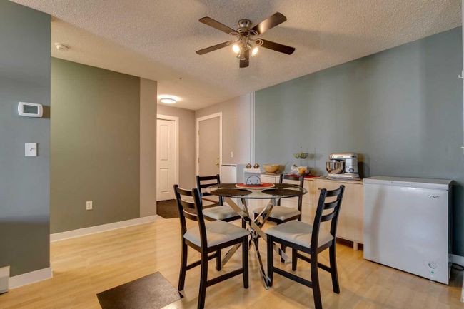 1310 - 17 Country Village Bay Ne, Home with 2 bedrooms, 2 bathrooms and 2 parking in Calgary AB | Image 2