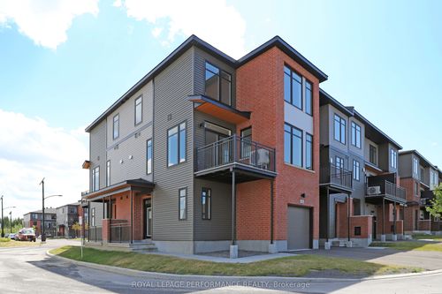 1220 Flycatcher Pvt, Gloucester, ON, K1X0M7 | Card Image