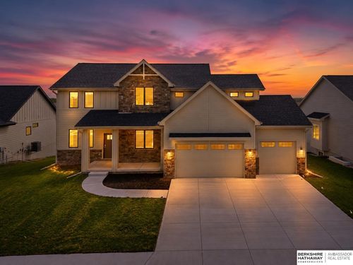 20505 Jeannie Ln, Gretna, NE, 68028-5046 | Card Image