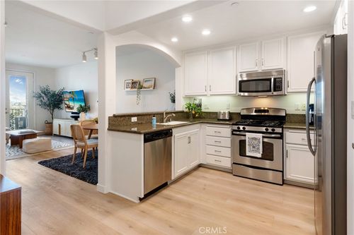 unit-404-2001 Artesia Blvd, Redondo Beach, CA, 90278-3089 | Card Image