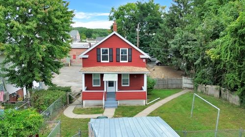 100 Caton Ln, Springfield, MA, 01151-1535 | Card Image