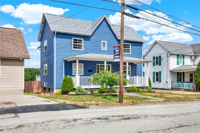 31 Liberty St, House other with 3 bedrooms, 2 bathrooms and null parking in Smithfield PA | Image 3