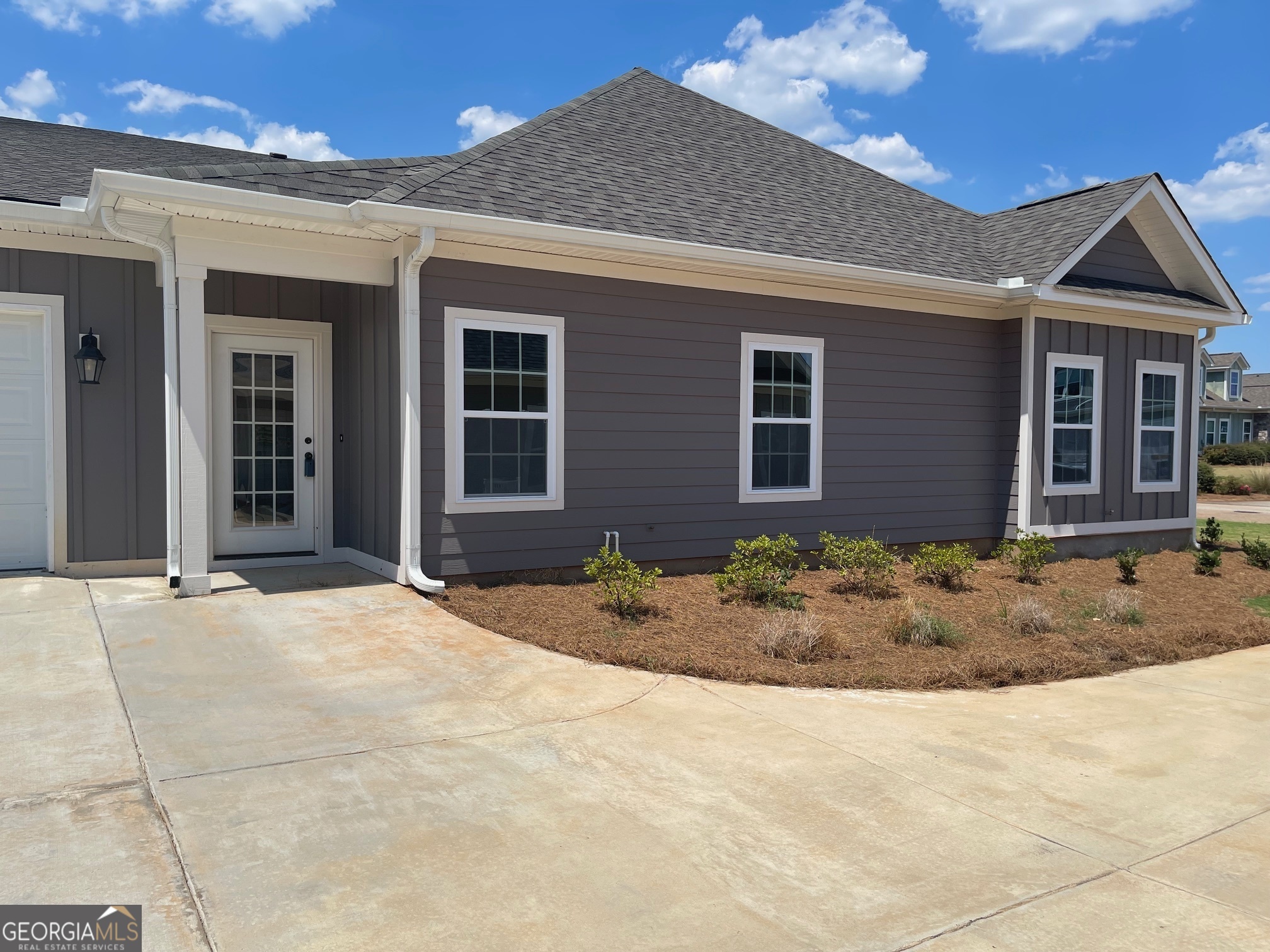 Nandina Ct, Warner Robins, GA 31088