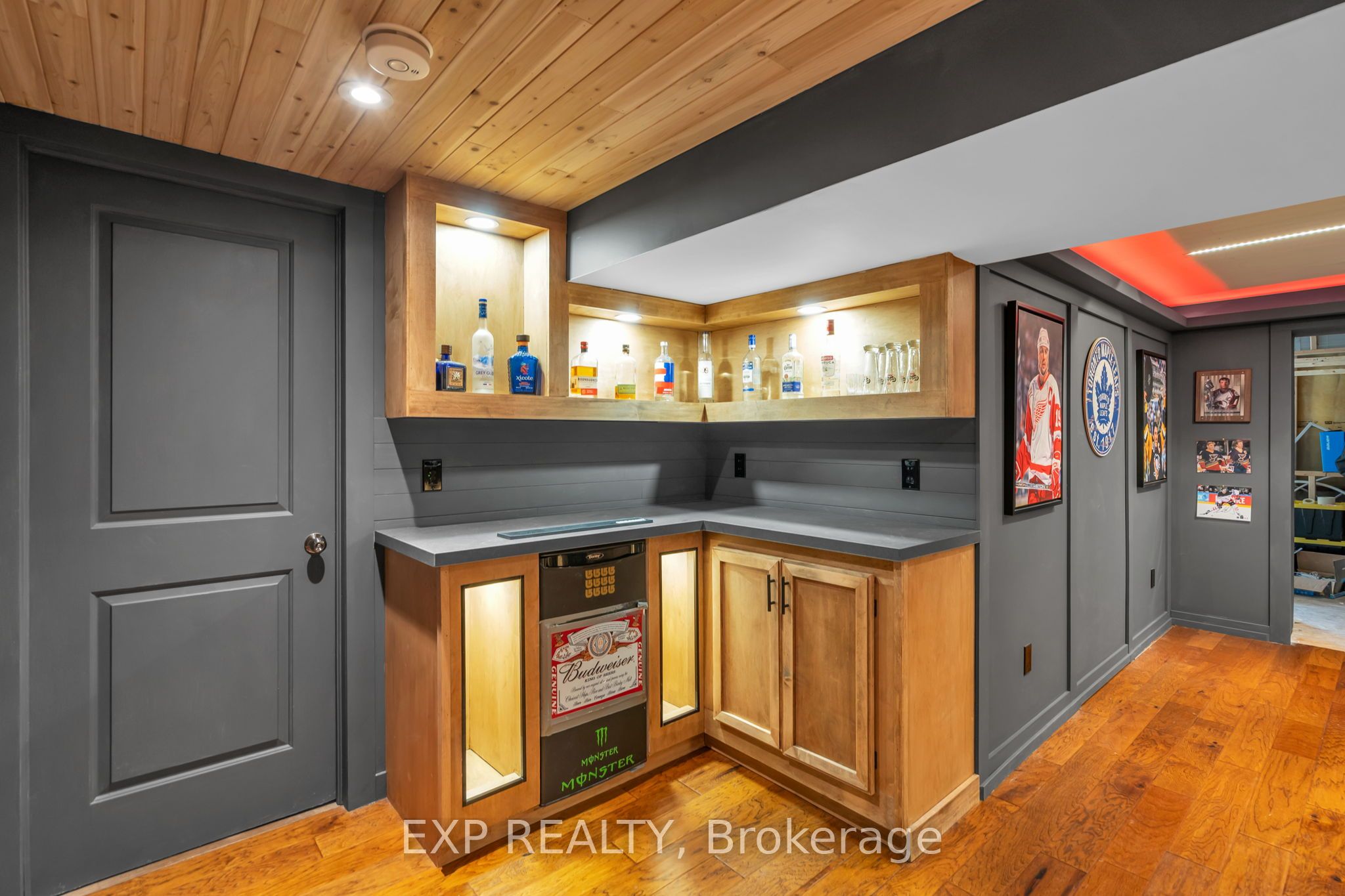 Residential in Georgina 5