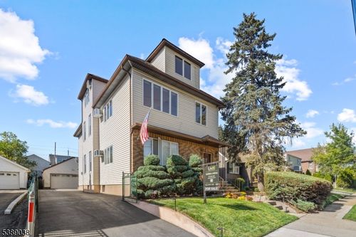 35 Dawson Ave, Clifton, NJ, 07012-1228 | Card Image