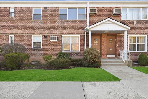 2c-196-32 Pompeii Ave, Hollis, NY, 11423-1418 | Card Image