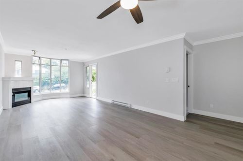 310-14965 Marine Dr, White Rock, BC, V4B1C3 | Card Image