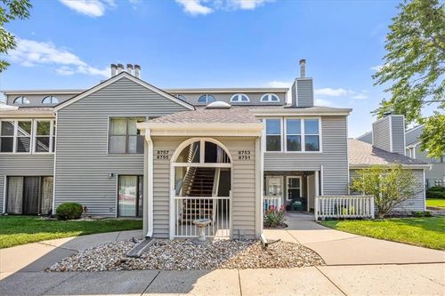 8753 W 106th Ter, Overland Park, KS, 66212-4381 | Card Image