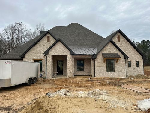 205 Thorn Briar Trl, Longview, TX, 75602-1160 | Card Image