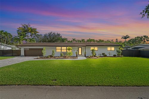 8360 Sw 148th Dr, Palmetto Bay, FL, 33158-1938 | Card Image