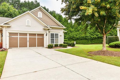 6243 Longleaf Dr, Hoschton, GA, 30548-8237 | Card Image
