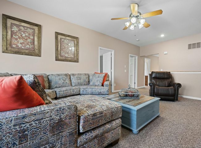 Family Room | Image 22