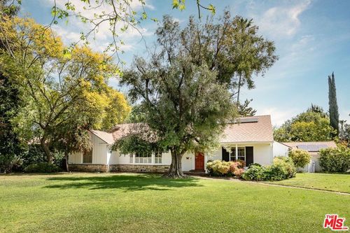 6514 Langdon Ave, Van Nuys, CA, 91406-6226 | Card Image