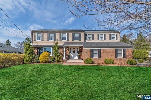 750 Martin Ave, Oradell, NJ, 07649-2300 | Card Image