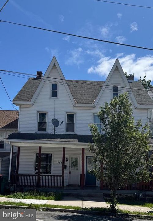 253 N 2nd St, LEHIGHTON, PA, 18235-1518 | Card Image