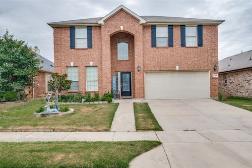 9108 Yellow Cedar Trl, Fort Worth, TX, 76244-5195 | Card Image