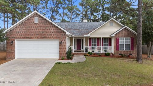 40 Sawmill Rd W, Pinehurst, NC, 28374-7042 | Card Image