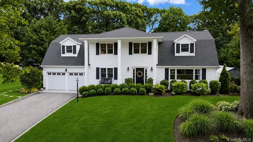 8 Rochelle Lane, Smithtown, NY, 11768 | Card Image